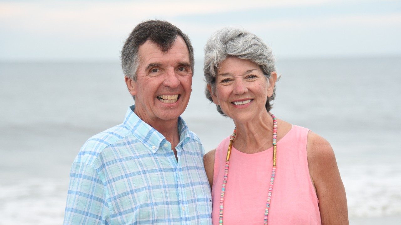Pancreatic cancer survivor Leslie Melson (right) and her husband, Jim