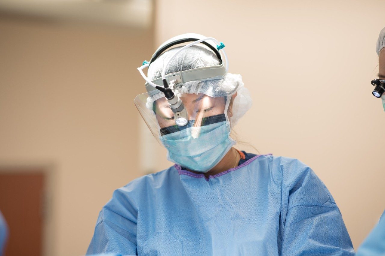 Susie Sun, M.D., performs a breast cancer surgery