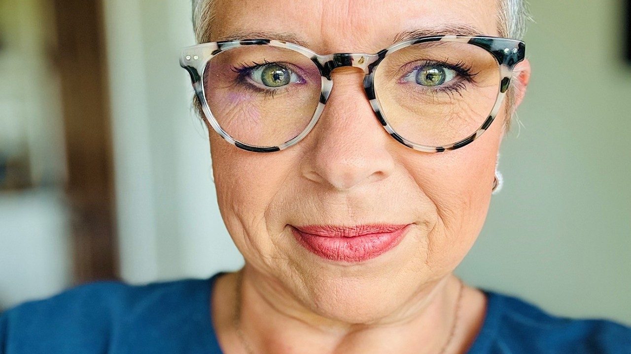 Stage IV lung cancer survivor Jennifer Robertson