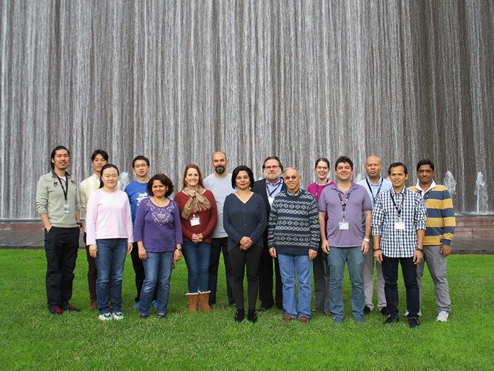 Tainer Laboratory group photo in front of the Texas Medical Center water wall in 2017